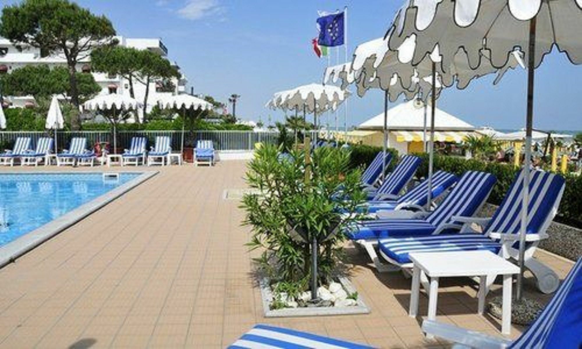 Hotel Plaza Esplanade Lido di Jesolo Exterior foto